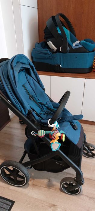 Cybex Carucior 3 in 1 Balios S cu landou si scoica auto