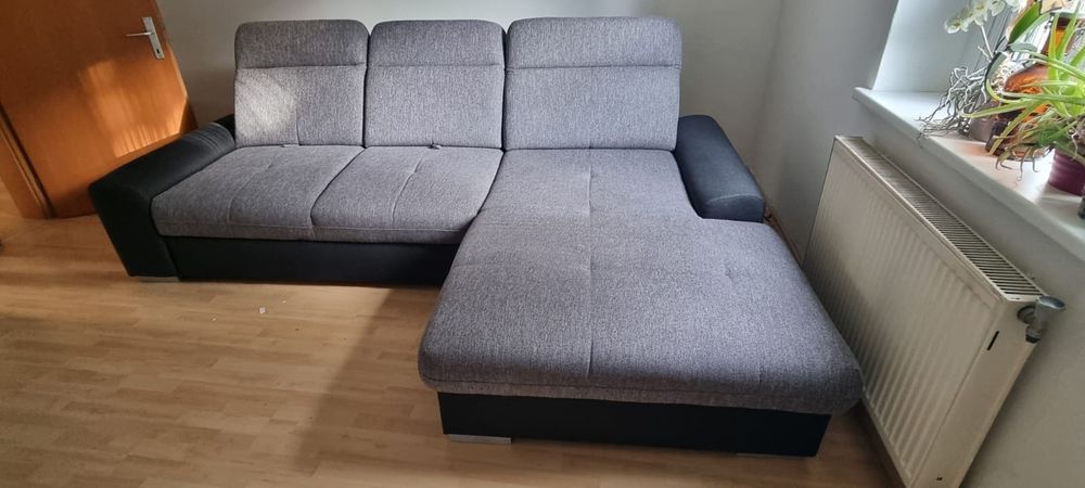 Colțar extensibil cu lada de depozitare