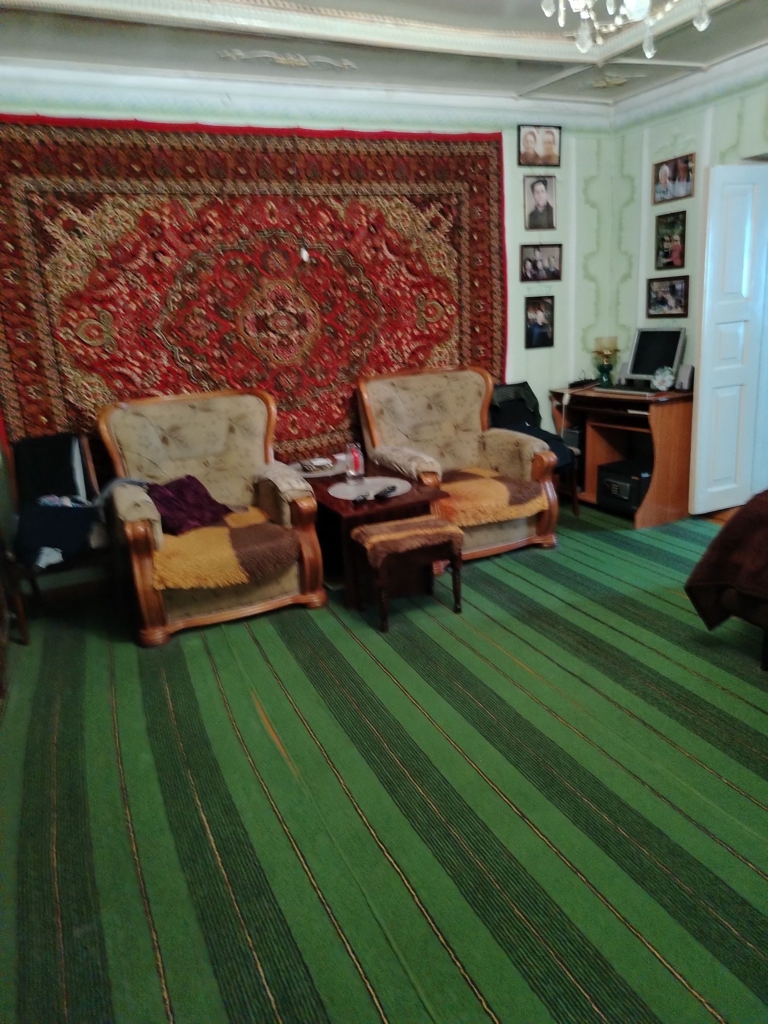 Продаю свой дом. Мирзо-Улугбекский район. Столько-4 сотки земли.