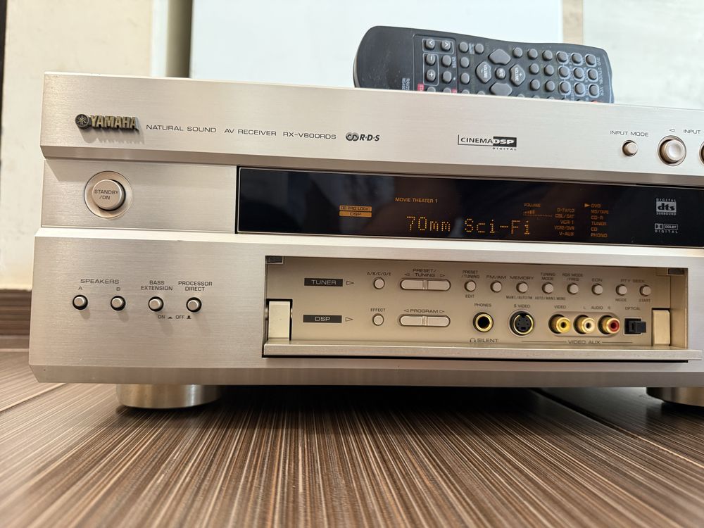 Yamaha RX-V800rds