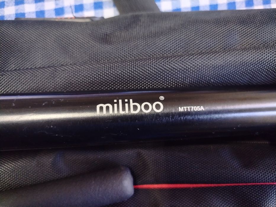 Monopied cap fluid miliboo