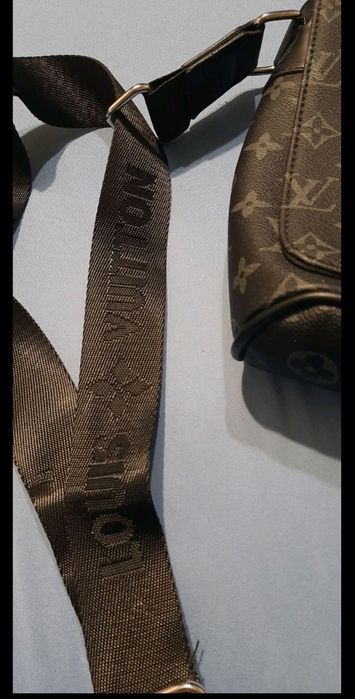 Чисто нова мъжка чанта LV