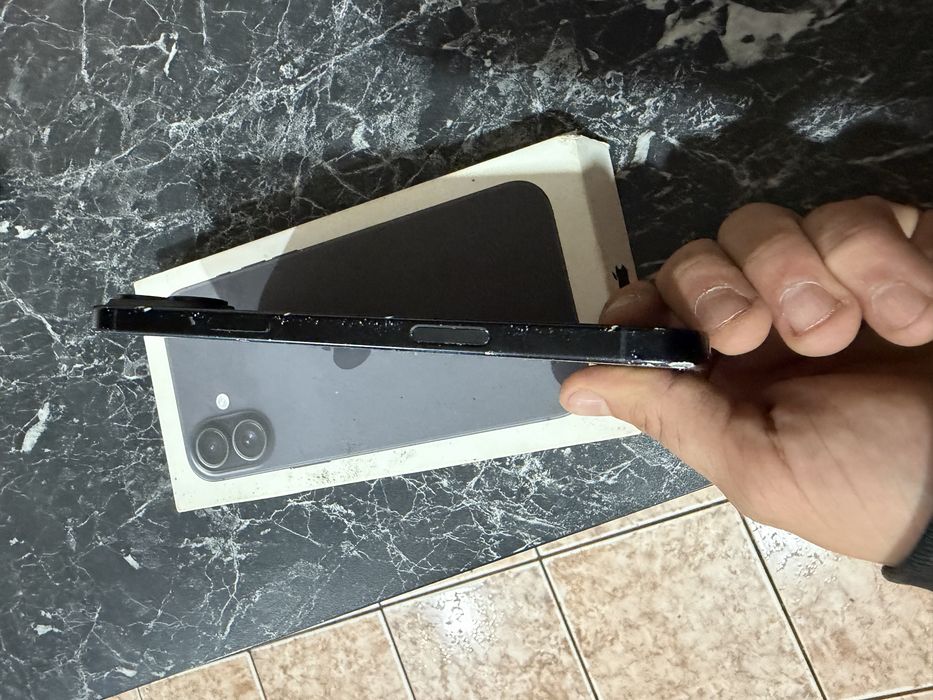 iPhone 16 Plus – 128 GB de vânzare utilizat aspect 7/10 94% baterie