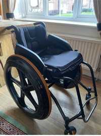 Продам инвалиднуя коляску