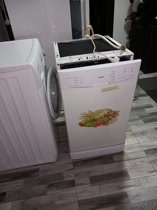 Electrocasnice: masina spalat haine, vase, uscator de rufe, congelator