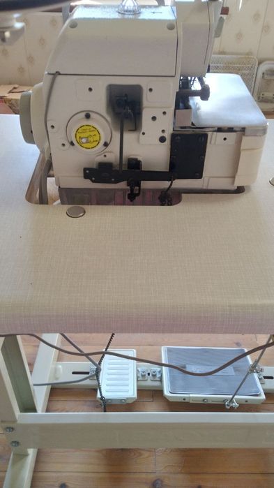 Averlok BAOYU tikish mashinasi