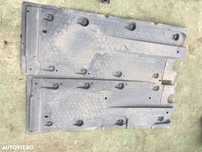 Scut Caroserie / Protectie Plastic Stanga sau Dreapta Audi A3 8P 2003 - 2008 COD : 1K0 825 211 E / 1K0825211E / 1K0825212K / 1K0 825 212 K