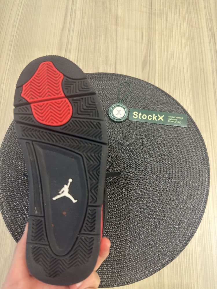 Air jordan 4s Red Thunder от StockX
