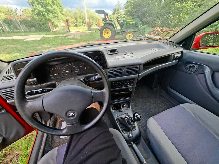 Daewoo Cielo avariat