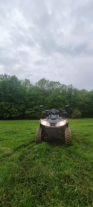 Vând atv Sym 300 quadlander