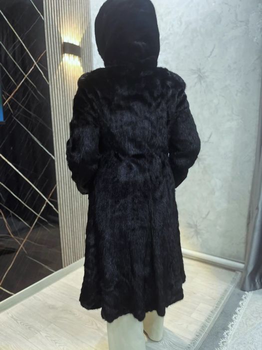 Продам шубу норковую