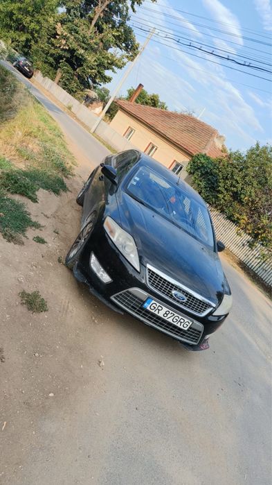 Ford mondeo 2008 , 2.0 diesel , 1100 euro