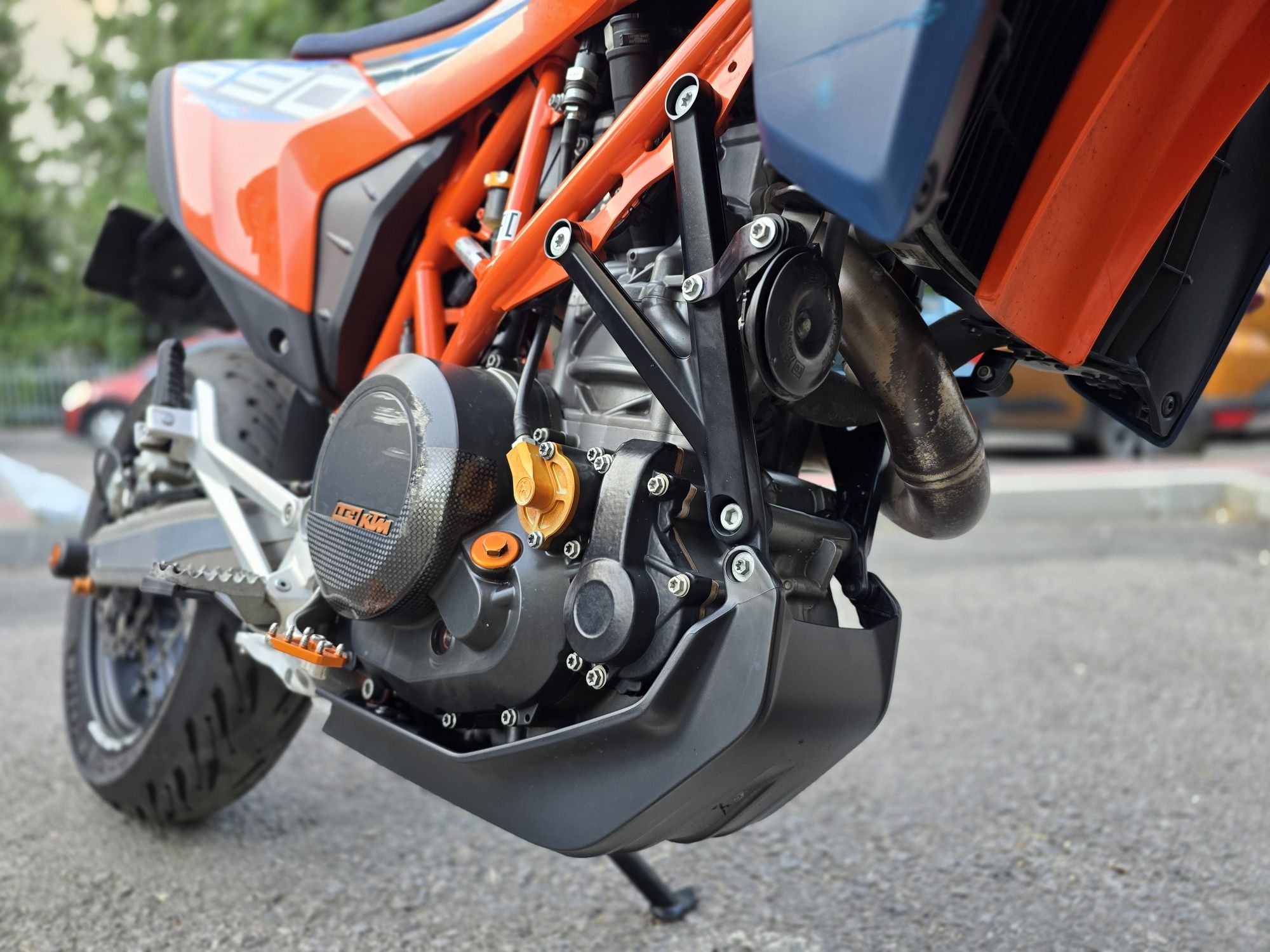 KTM 690 SMC R 2023