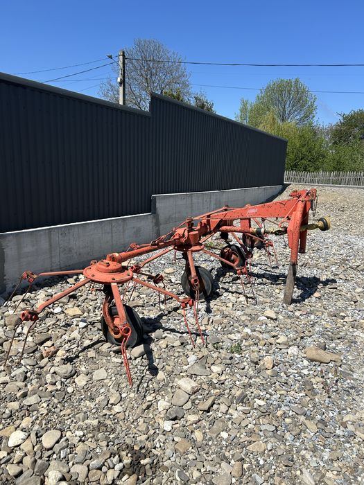 Vand greblatoare claas