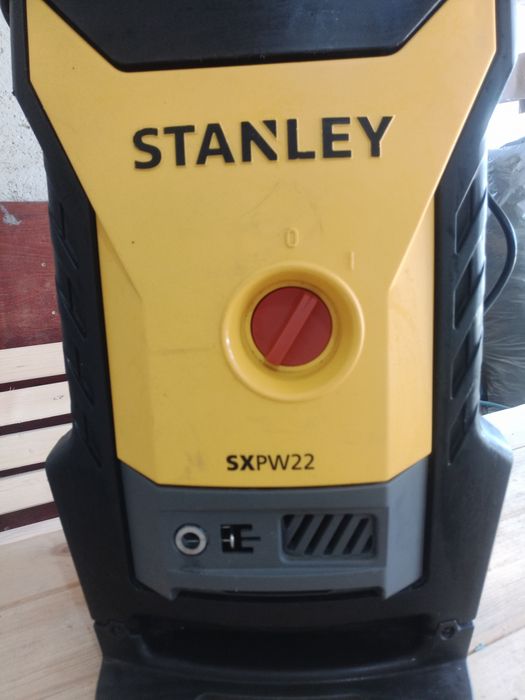 Aparat presiune. STALEIY.  220.   150 BARI .