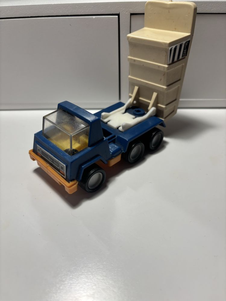 Jucarie comuniste veche Faur Camion