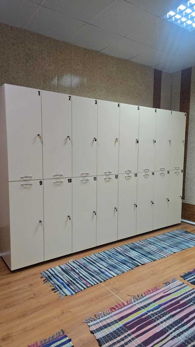 Продам шкафы в раздевалку. ДСП.