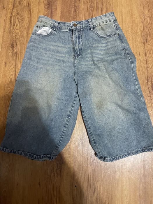 перепродаю свои старые вещи. г. Алмата