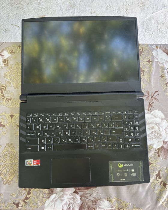 Laptop MSI Alpha 15 B5EEK черно