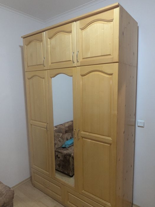 Гардероб двукрилен