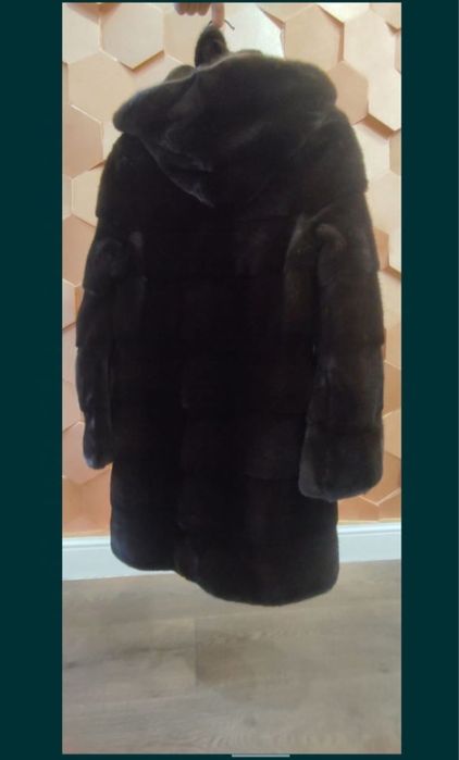 Продам шубу Blackglama