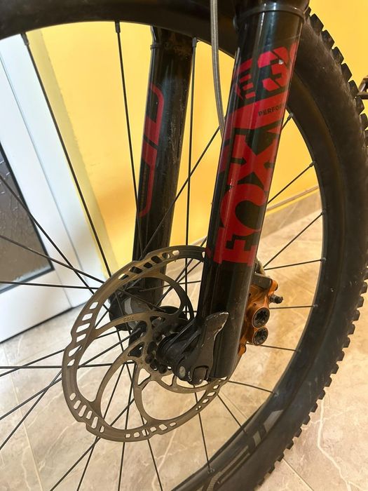 Продавам cube stereo 2020г