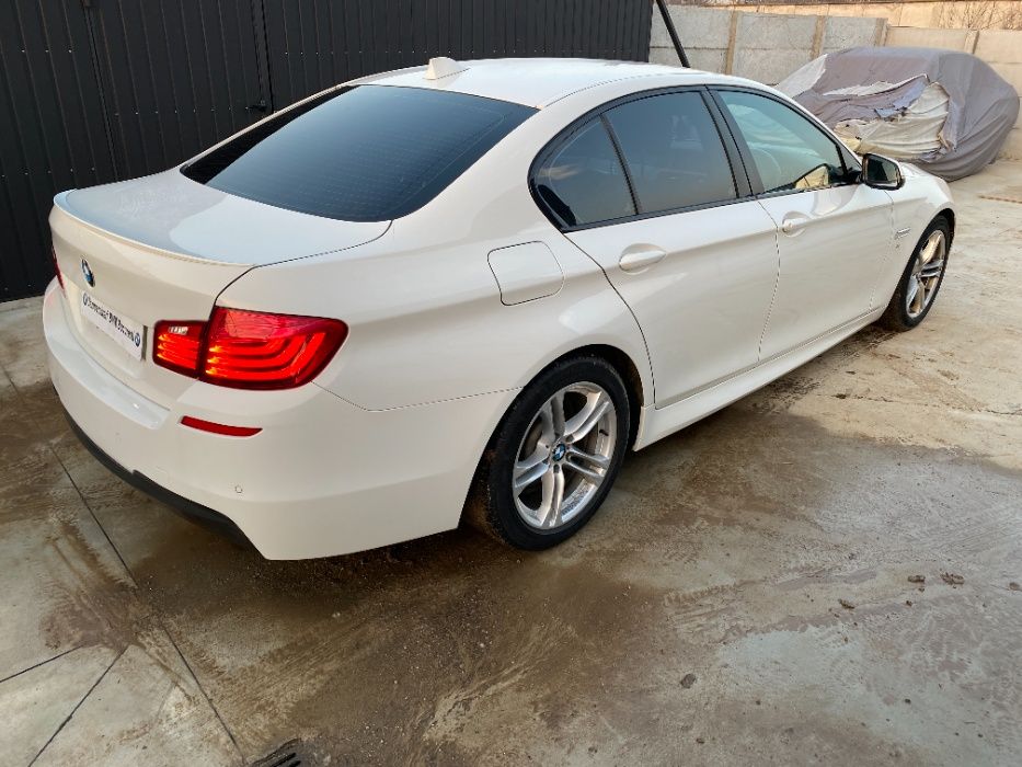 Dezmembrez BMW seria 5 F10 LCI pachet M 520d an 2013