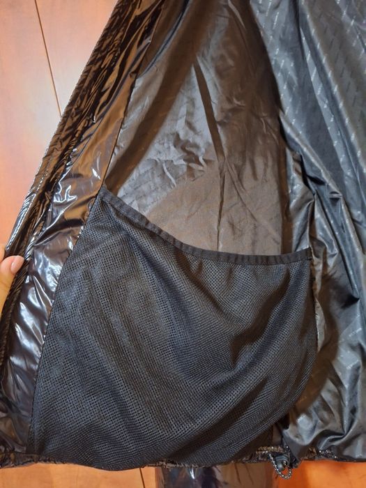 Черно зимно яке-Bershka