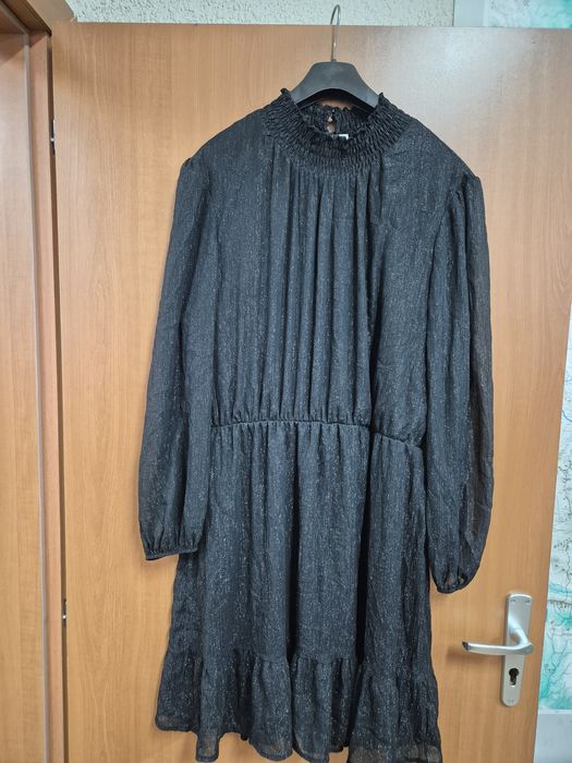 Дамска рокля- до коляното