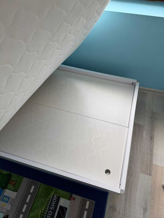 Единично легло с матрак