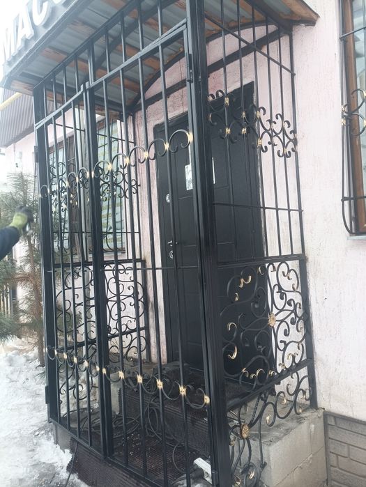 Решётки на окна металлические