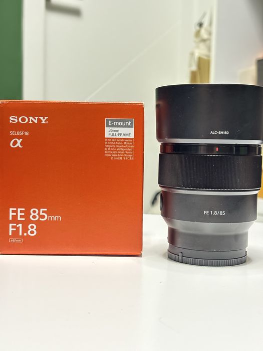 Sony 85mm f1.8  E-mount