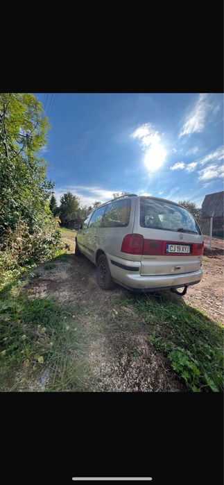De vanzare wolsvagen sharan 1,9 tdi 2003