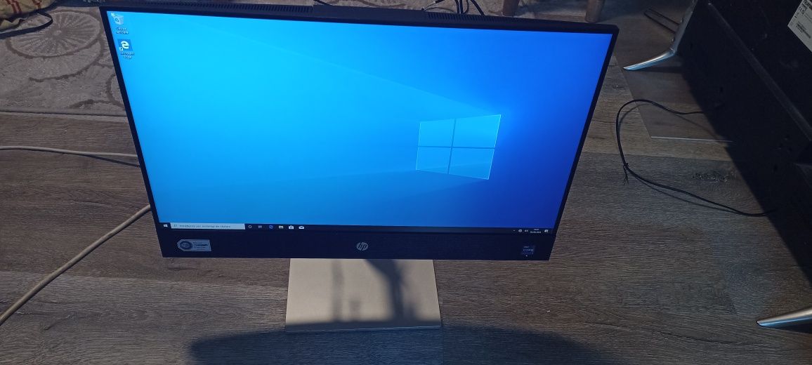 Vând HP 24" All in one  i7 gen12
