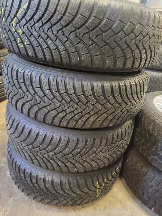 4 бр зимни 215/65/16 falken
