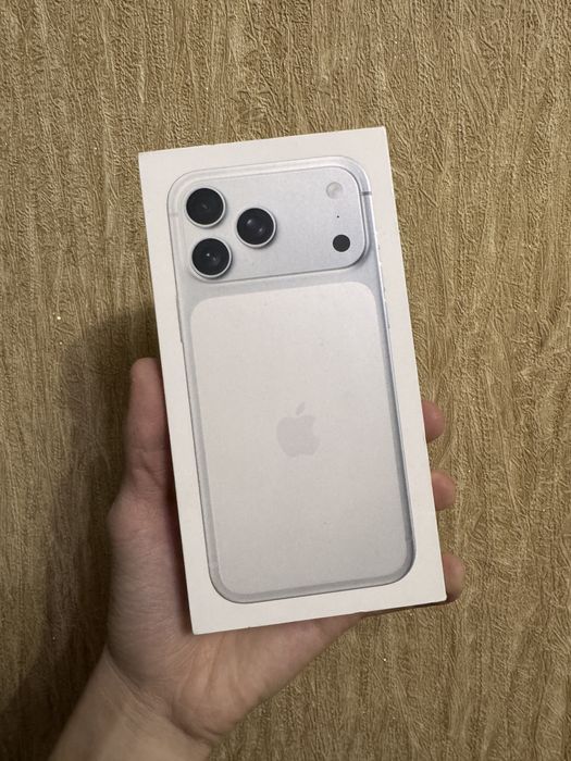 Iphone 17 Pro max 512 Silver Esim