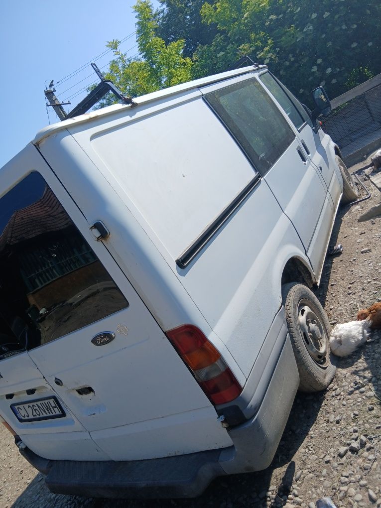 Vând sau scimb cu cross