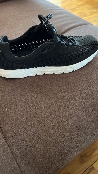 Vând adidași Nike 42:5