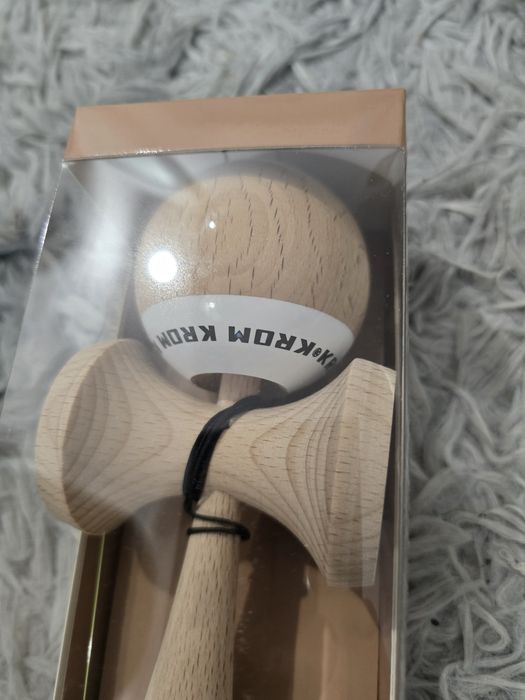 Kendama Krom Pop Naked
