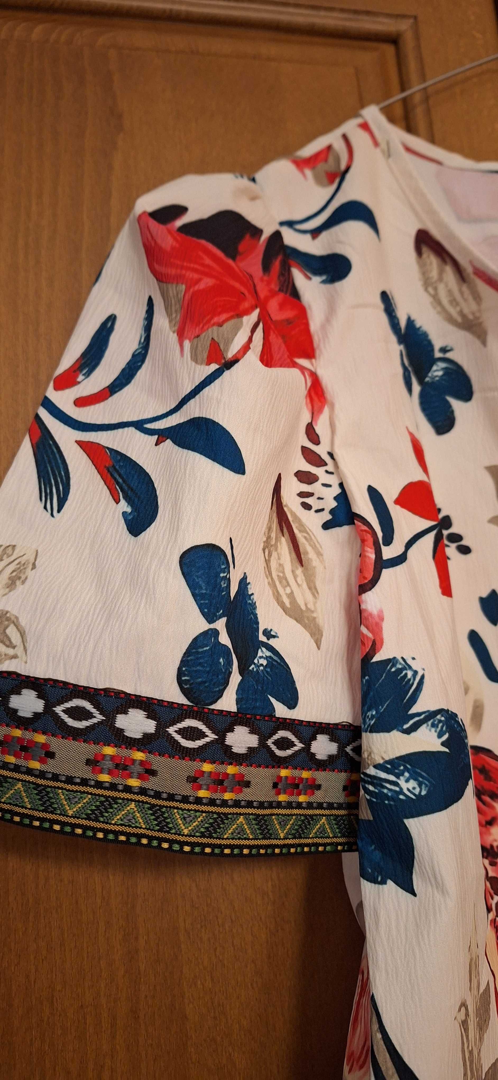 Летно сако с флорални мотиви