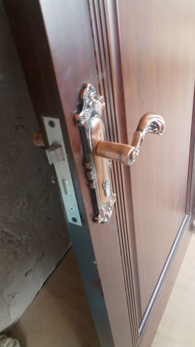 Продам Двери для дома