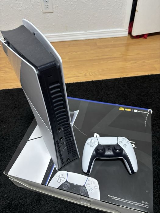 vand ps5 slim digital aproape nou