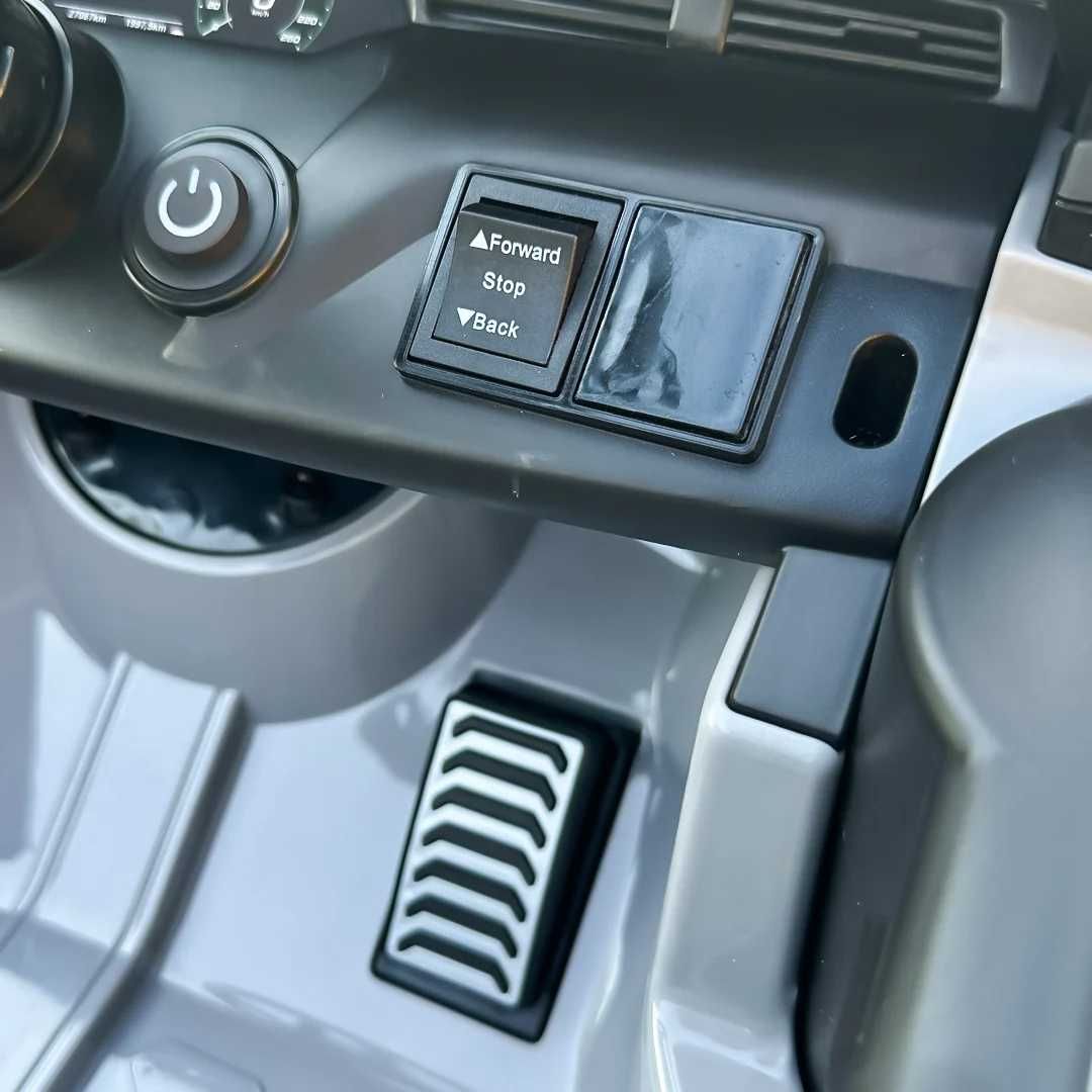 OFERTA Masinuta electrica pentru copii, Audi SQ8, telecomanda  70W 12V