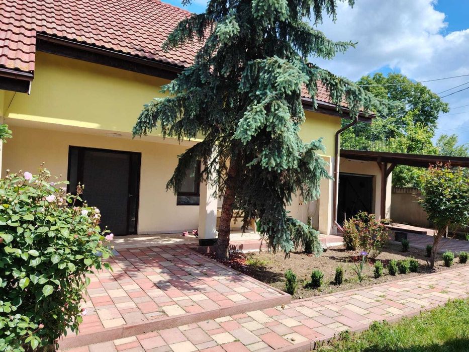 Casa in Peris cu curte, garaj, foisor, centrala pe gaz