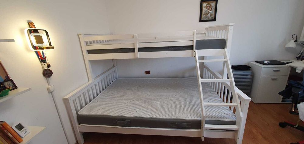 Pat  supraetajat ALB (LEMN MASIV)