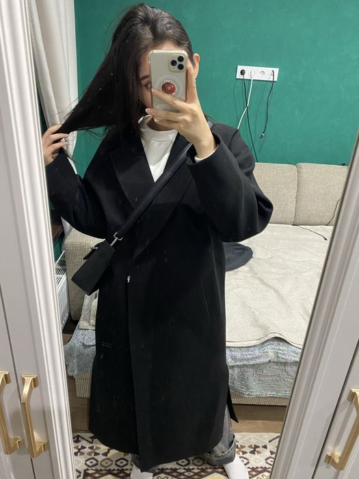 Черное пальто оверсайз