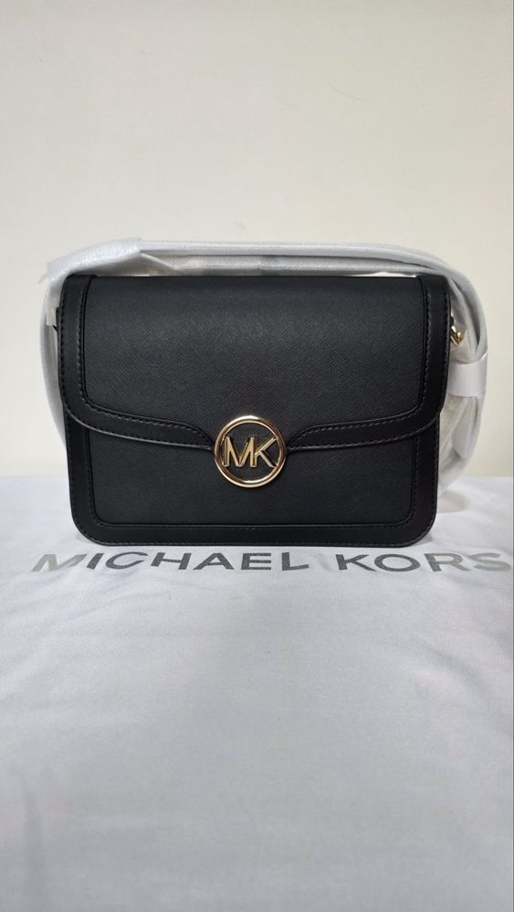 Дамски чанти Michael Kors