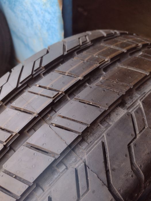 Нови 2бр..215/70/15С Continental CVC100 dot3417