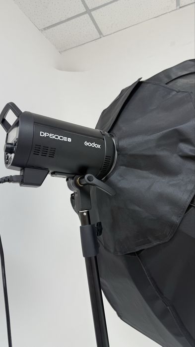 Продам импульсный свет godox dp600iii-v