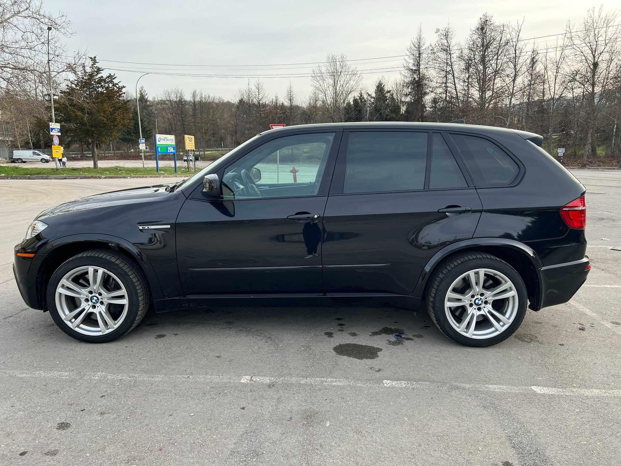 BMW X5 M E70 4.4L V8 555HP